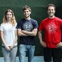 Studenti Unibo con maglia logo Alma Mater