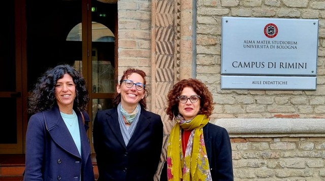 Alessia Mariotti, Chiara Bellini and Roberta Calderisi in front of Alberti rooms for the presentation of the anti violence help desk