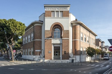 “Navigare Necesse” buildings