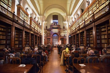 Honorary degrees for the fallen students of World War I, graduation ceremony