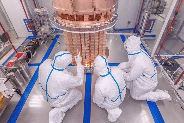 Ricercatori in uno dei Laboratori Nazionali dell’Istituto Nazionale di Fisica Nucleare