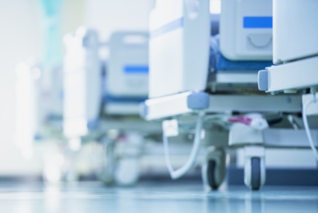 Letti in un reparto ospedaliero
