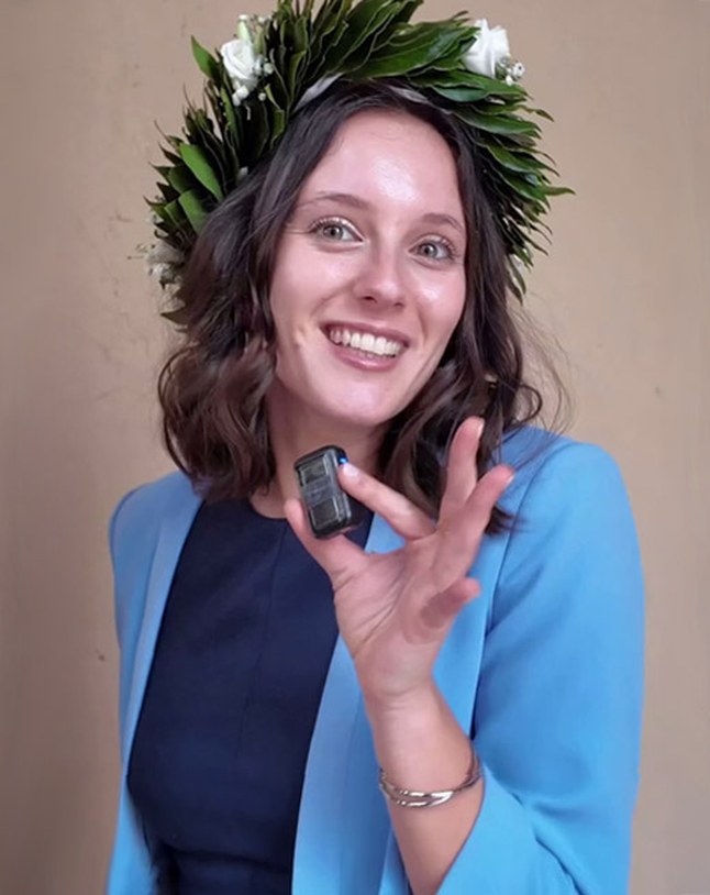 Foto di una laureata dell'Università di Bologna
