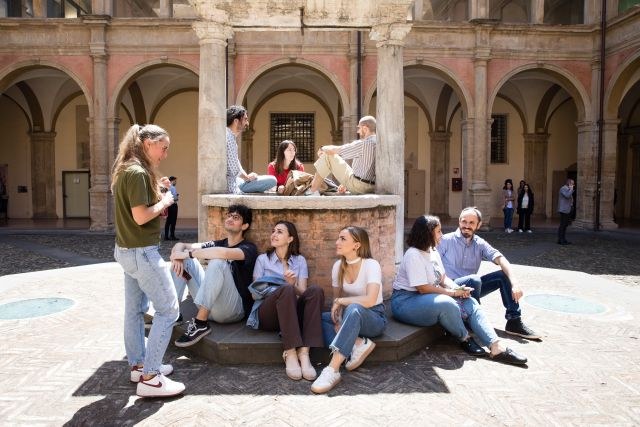 Studenti e studentesse all'Università di Bologna