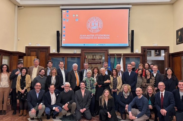 Sindache e sindaci e assessori dei Comuni del territorio, insieme a docenti e personale di Ateneo