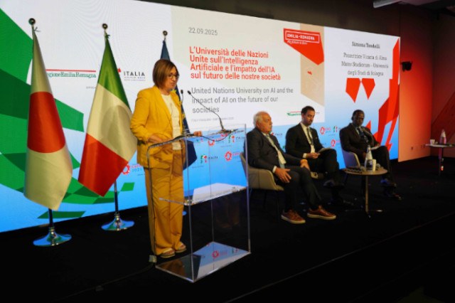 La Prorettrice Vicaria Simona Tondelli, in questi giorni è impegnata a EXPO 2025 Osaka
