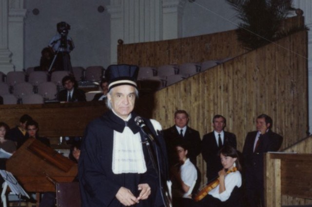 Il professor Antonino Zichichi